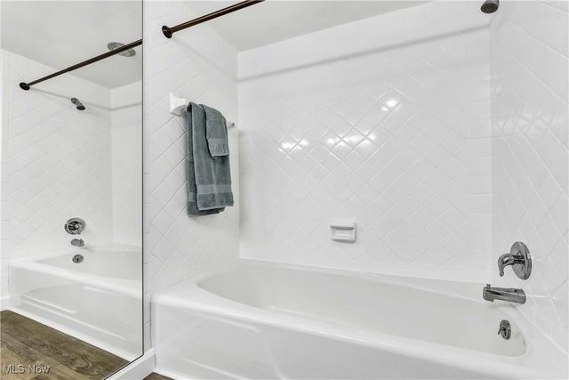 12550 Lake Avenue 711, Lakewood, OH 44107