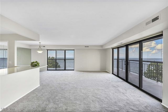 12550 Lake Avenue 711, Lakewood, OH 44107