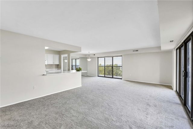 12550 Lake Avenue 711, Lakewood, OH 44107