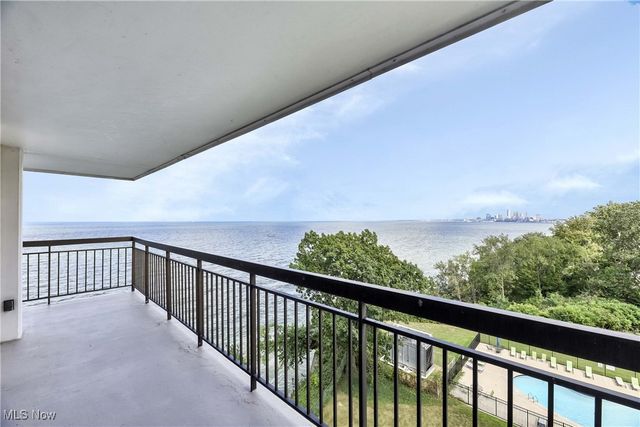 12550 Lake Avenue 711, Lakewood, OH 44107