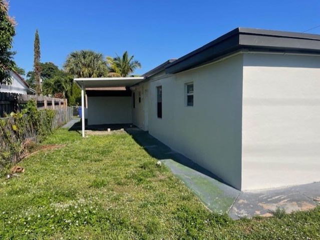 1724 NE 176th Street, North Miami Beach, FL 33162