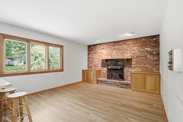 26 W Hill Valley Drive, Indianapolis, IN 46217