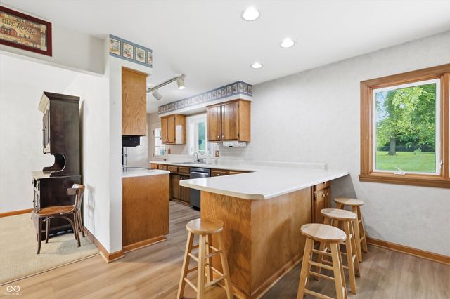 26 W Hill Valley Drive, Indianapolis, IN 46217