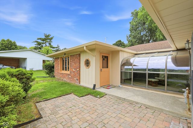26 W Hill Valley Drive, Indianapolis, IN 46217