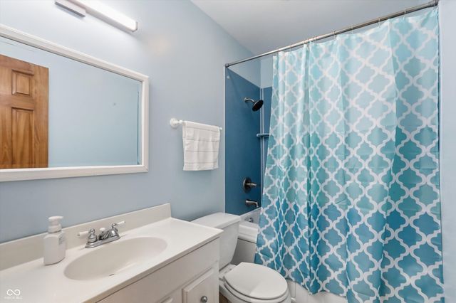 26 W Hill Valley Drive, Indianapolis, IN 46217