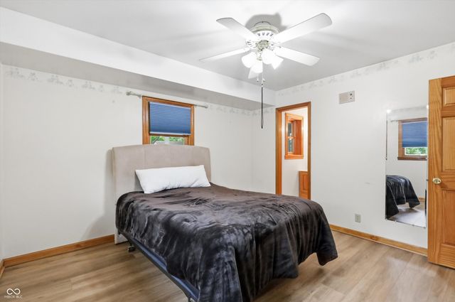 26 W Hill Valley Drive, Indianapolis, IN 46217