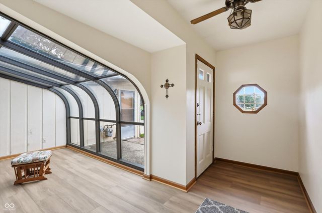 26 W Hill Valley Drive, Indianapolis, IN 46217