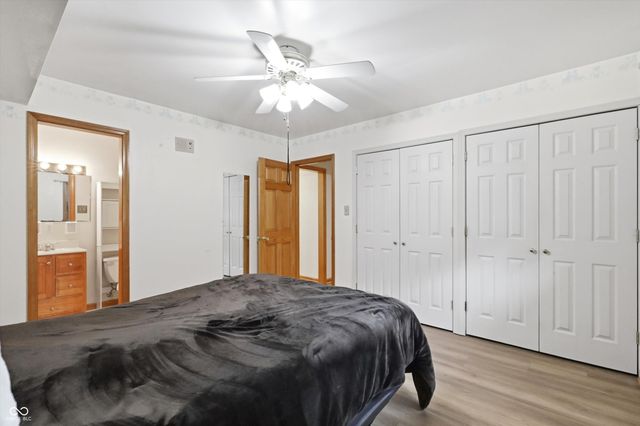 26 W Hill Valley Drive, Indianapolis, IN 46217