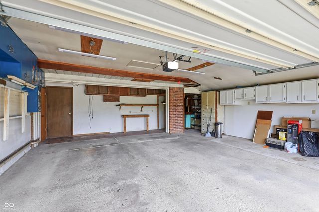 26 W Hill Valley Drive, Indianapolis, IN 46217