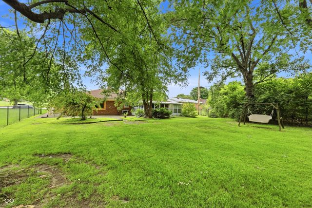 26 W Hill Valley Drive, Indianapolis, IN 46217