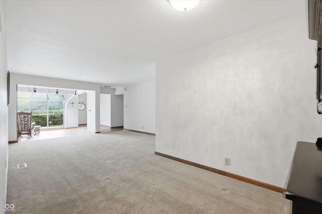 26 W Hill Valley Drive, Indianapolis, IN 46217