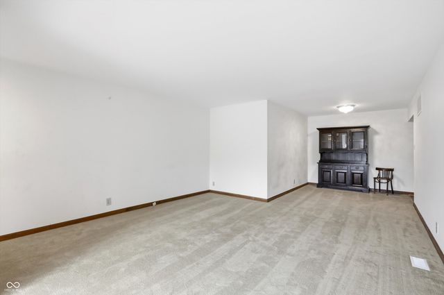 26 W Hill Valley Drive, Indianapolis, IN 46217