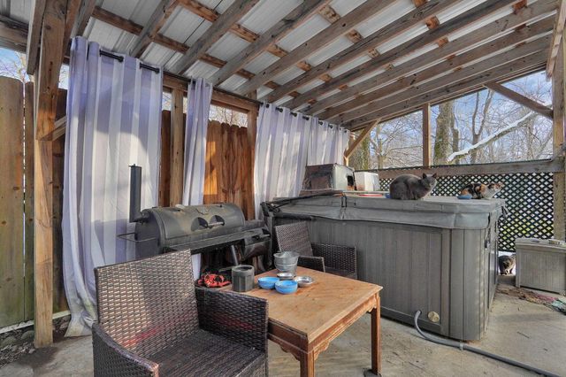 1576 Miami Trace Road SE, Washington Court House, OH 43160