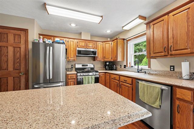 11356 S Miller Highway, Brooklyn, MI 49230