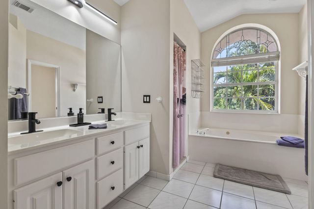 2026 SE Crowberry Drive, Port St Lucie, FL 34983