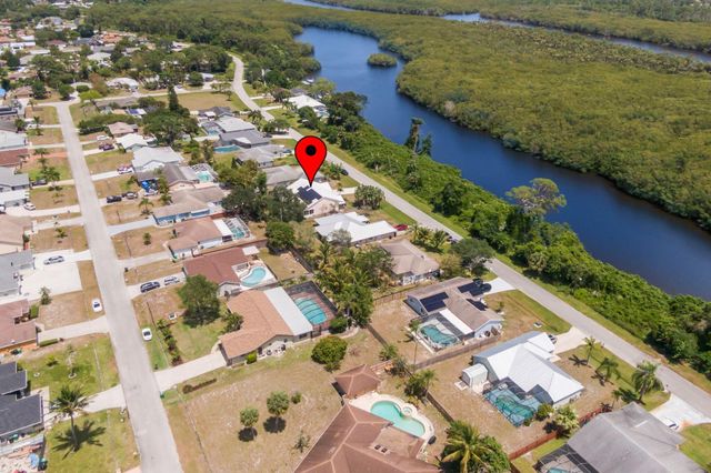 2026 SE Crowberry Drive, Port St Lucie, FL 34983