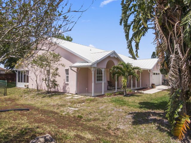 2026 SE Crowberry Drive, Port St Lucie, FL 34983