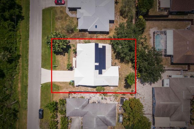 2026 SE Crowberry Drive, Port St Lucie, FL 34983