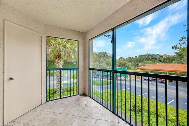 8880 Colonnades CT W 427, Bonita Springs, FL 34135