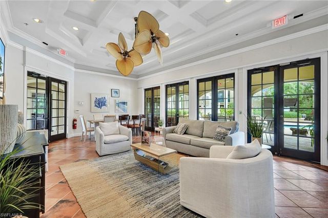 8880 Colonnades CT W 427, Bonita Springs, FL 34135