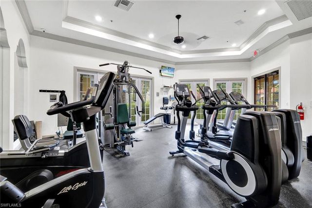 8880 Colonnades CT W 427, Bonita Springs, FL 34135