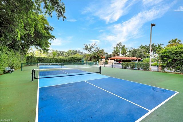 8880 Colonnades CT W 427, Bonita Springs, FL 34135