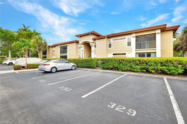 8880 Colonnades CT W 427, Bonita Springs, FL 34135