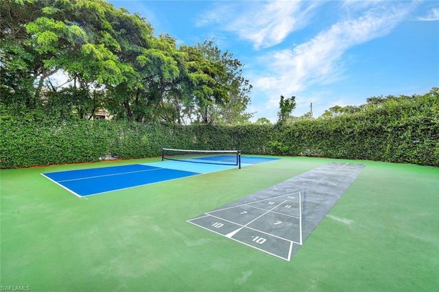 8880 Colonnades CT W 427, Bonita Springs, FL 34135