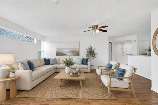 8880 Colonnades CT W 427, Bonita Springs, FL 34135