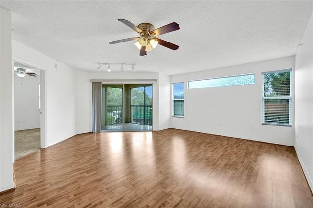 8880 Colonnades CT W 427, Bonita Springs, FL 34135