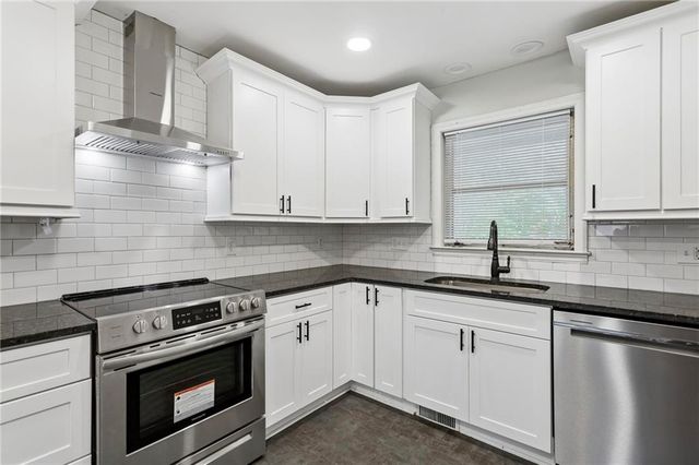 3690 Wisteria Lane SE, Smyrna, GA 30082