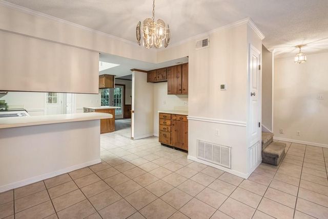 902 Pinemont Drive, Mobile, AL 36609