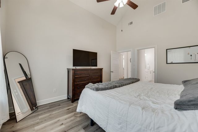 912 Lamp Post Lane, Argyle, TX 76226