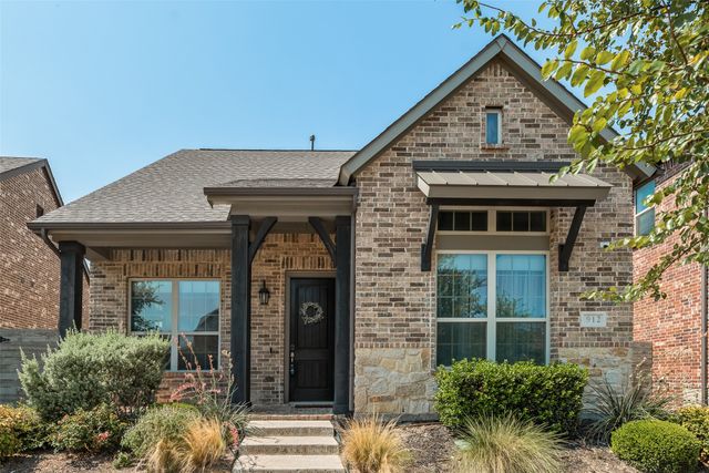 912 Lamp Post Lane, Argyle, TX 76226