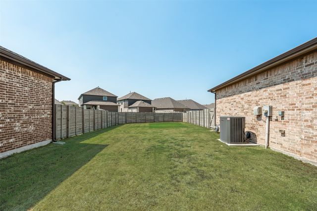 912 Lamp Post Lane, Argyle, TX 76226