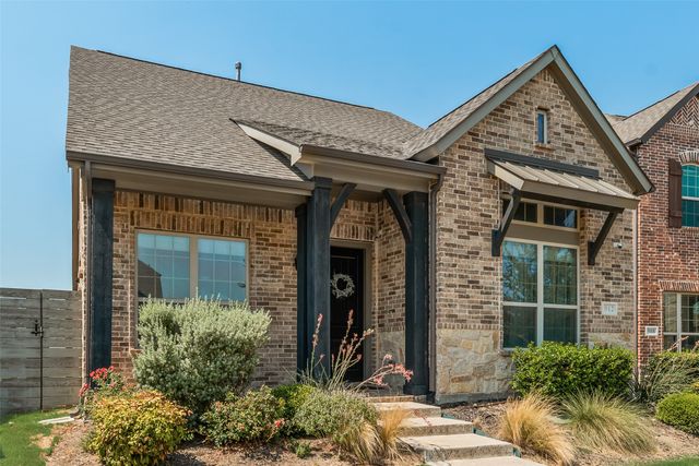 912 Lamp Post Lane, Argyle, TX 76226