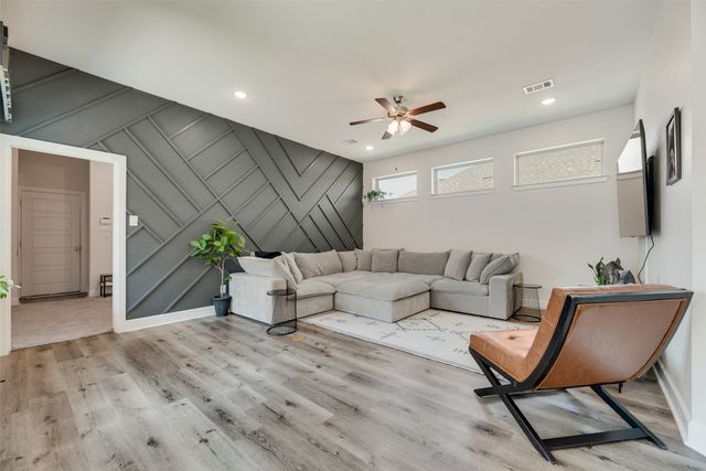 912 Lamp Post Lane, Argyle, TX 76226