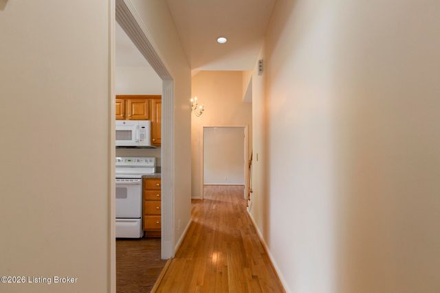 10014 Brownsboro Gardens Cir, Louisville, KY 40241