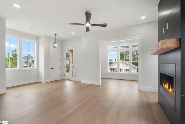 223 S Calhoun Street, Greenville, SC 29601
