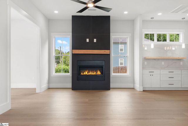 223 S Calhoun Street, Greenville, SC 29601