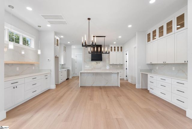 223 S Calhoun Street, Greenville, SC 29601