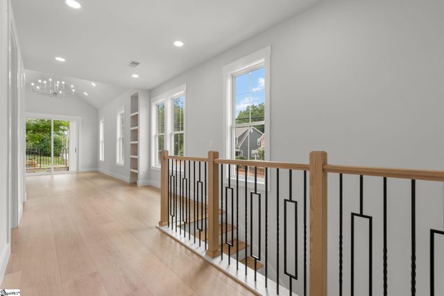 223 S Calhoun Street, Greenville, SC 29601