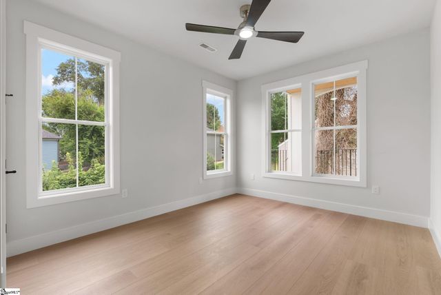 223 S Calhoun Street, Greenville, SC 29601