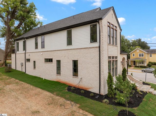 223 S Calhoun Street, Greenville, SC 29601