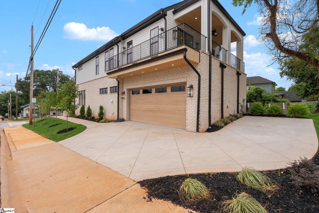 223 S Calhoun Street, Greenville, SC 29601