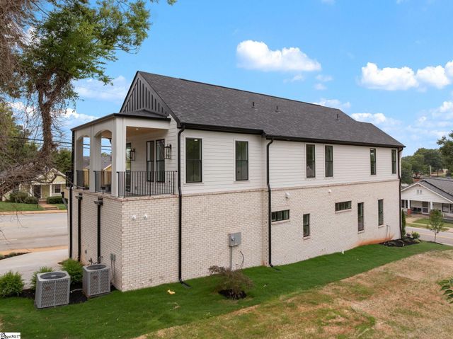 223 S Calhoun Street, Greenville, SC 29601
