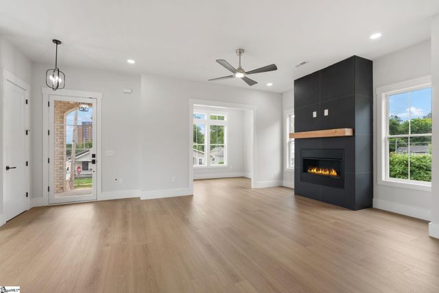 223 S Calhoun Street, Greenville, SC 29601