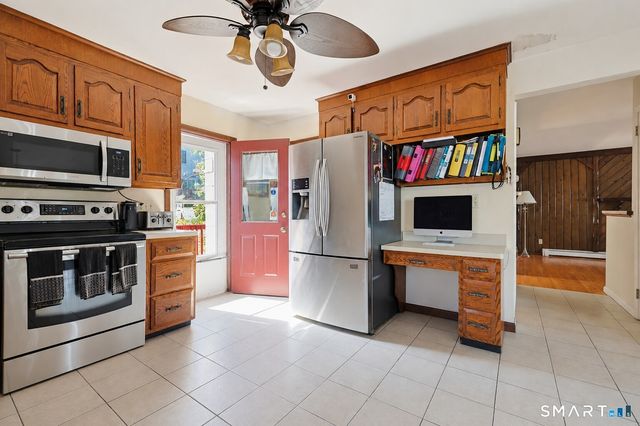 3 Lane Avenue, Trumbull, CT 06611