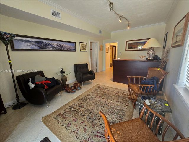 2555 Polk St, Hollywood, FL 33020