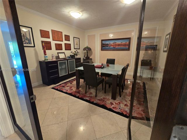 2555 Polk St, Hollywood, FL 33020